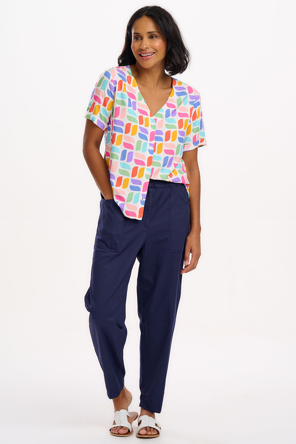 Hatty Shirt - Off-White, Curved Geometric